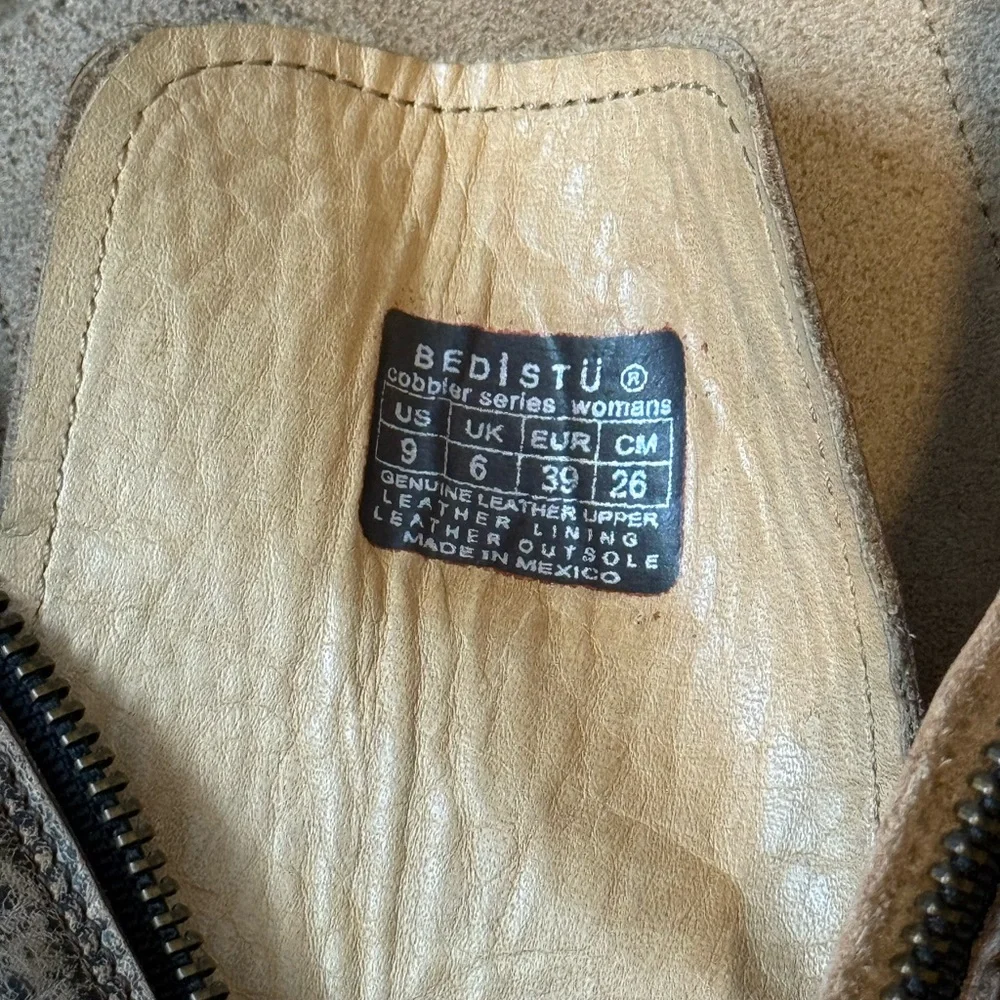 BED|STU Distressed Black and Tan Lace-Up Boots - Picture 4 of 5